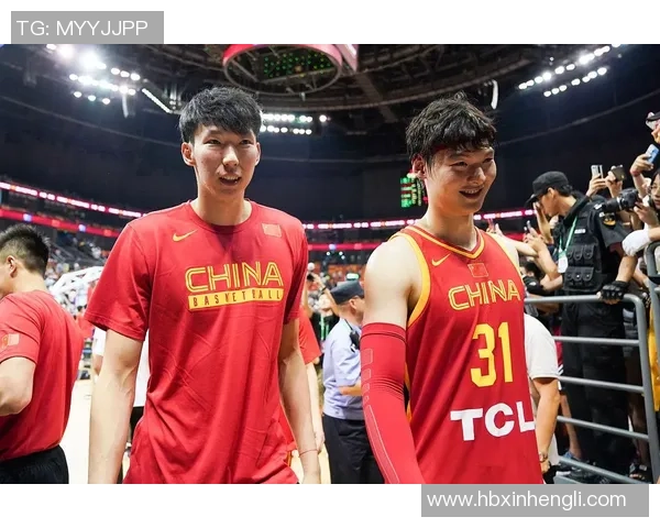 中国男篮与伊朗队精彩对抗赛回顾及精彩瞬间分析